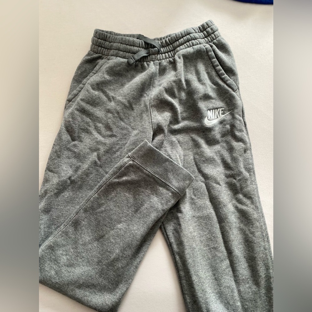 Nike Sportswear Club Fleece Big Kids' Joggers